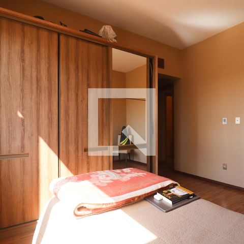 Apartamento à venda com 250m², 3 quartos e 3 vagas Apartamento à venda com 250m², 3 quartos e 3 vagasQuarto 3