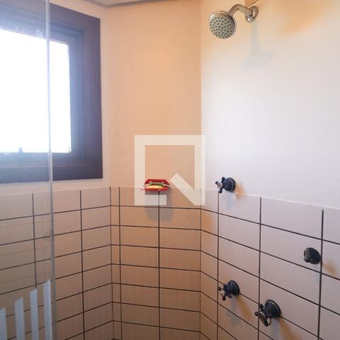 Apartamento à venda com 250m², 3 quartos e 3 vagas Apartamento à venda com 250m², 3 quartos e 3 vagasBanheiro