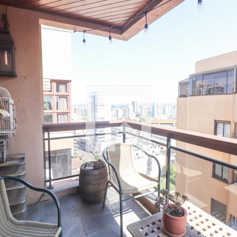 Apartamento à venda com 250m², 3 quartos e 3 vagas Apartamento à venda com 250m², 3 quartos e 3 vagasEspaço Gourmet