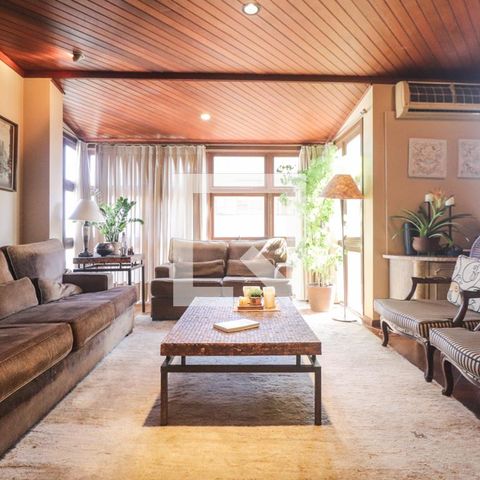 Apartamento à venda com 250m², 3 quartos e 3 vagas Apartamento à venda com 250m², 3 quartos e 3 vagasSala