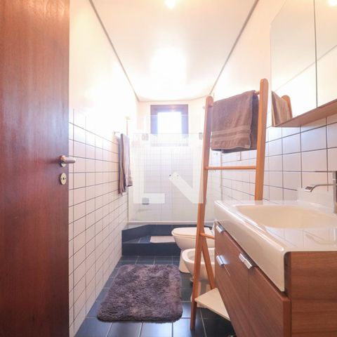 Apartamento à venda com 250m², 3 quartos e 3 vagas Apartamento à venda com 250m², 3 quartos e 3 vagasBanheiro