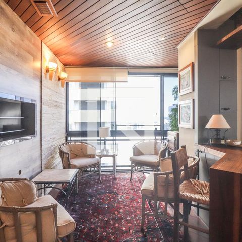 Apartamento à venda com 250m², 3 quartos e 3 vagas Apartamento à venda com 250m², 3 quartos e 3 vagasSala