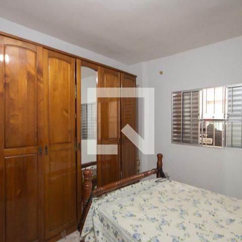 Casa à venda com 125m², 4 quartos e 2 vagas Casa à venda com 125m², 4 quartos e 2 vagasQuarto 1 casa 1