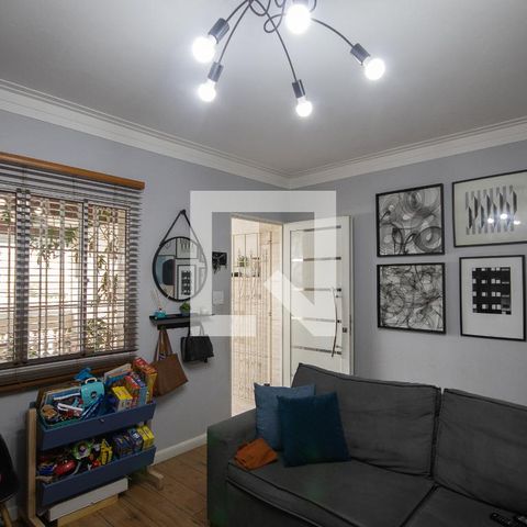 Casa à venda com 125m², 4 quartos e 2 vagas Casa à venda com 125m², 4 quartos e 2 vagasSala casa 2