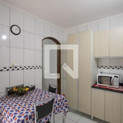 Casa à venda com 125m², 4 quartos e 2 vagas Casa à venda com 125m², 4 quartos e 2 vagasCozinha