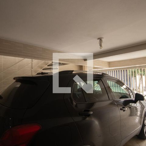 Casa à venda com 125m², 4 quartos e 2 vagas Casa à venda com 125m², 4 quartos e 2 vagasGaragem