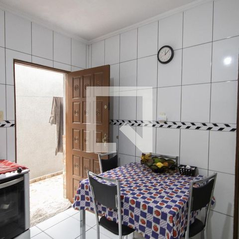 Casa à venda com 125m², 4 quartos e 2 vagas Casa à venda com 125m², 4 quartos e 2 vagasCozinha