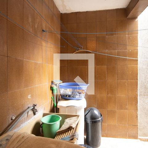Casa à venda com 125m², 4 quartos e 2 vagas Casa à venda com 125m², 4 quartos e 2 vagasÁrea de Serviço casa 1