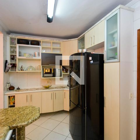 Casa à venda com 183m², 3 quartos e 3 vagasCozinha