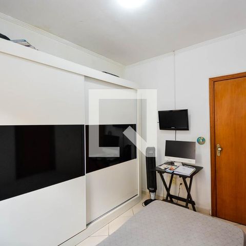 Casa à venda com 183m², 3 quartos e 3 vagasSuíte 2