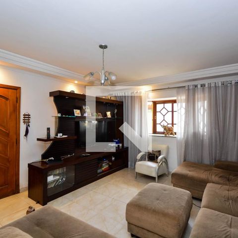 Casa à venda com 183m², 3 quartos e 3 vagasSala