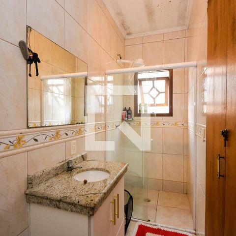 Casa à venda com 183m², 3 quartos e 3 vagasBanheiro da Suíte 2