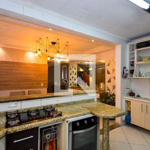 Casa à venda com 183m², 3 quartos e 3 vagasCozinha