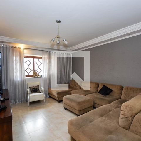 Casa à venda com 183m², 3 quartos e 3 vagasSala