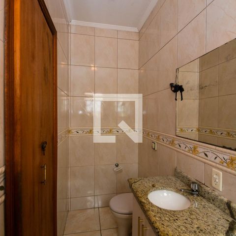 Casa à venda com 183m², 3 quartos e 3 vagasBanheiro da Suíte 2