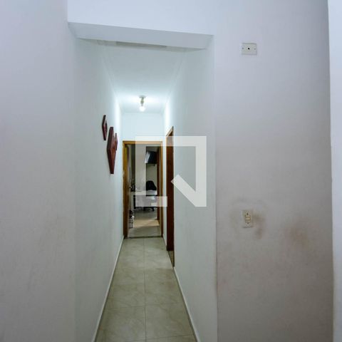 Casa à venda com 183m², 3 quartos e 3 vagasCorredor das Suítes