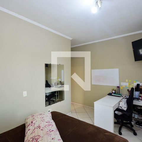 Casa à venda com 183m², 3 quartos e 3 vagasSuíte 3