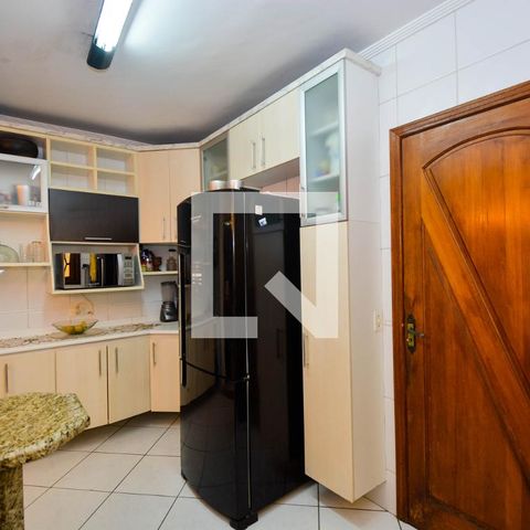 Casa à venda com 183m², 3 quartos e 3 vagasCozinha