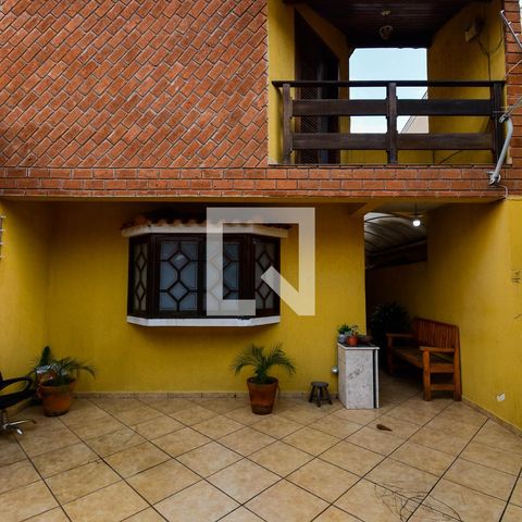Casa à venda com 183m², 3 quartos e 3 vagasGaragem
