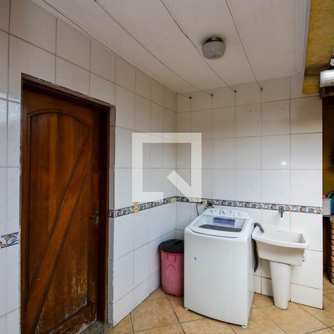 Casa à venda com 183m², 3 quartos e 3 vagasÁrea de Serviço