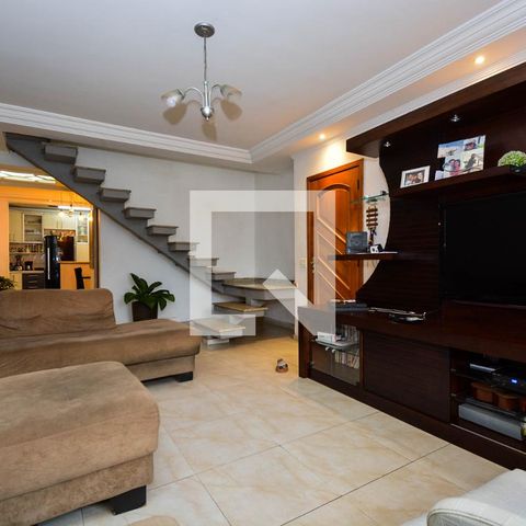 Casa à venda com 183m², 3 quartos e 3 vagasSala