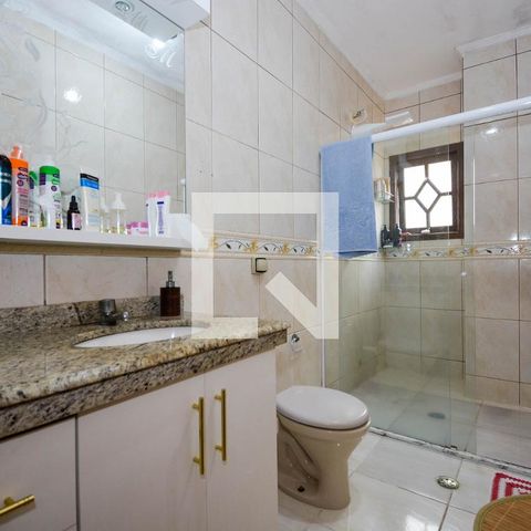 Casa à venda com 183m², 3 quartos e 3 vagasBanheiro da Suíte 1