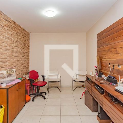 Casa à venda com 160m², 4 quartos e 2 vagasEdícula