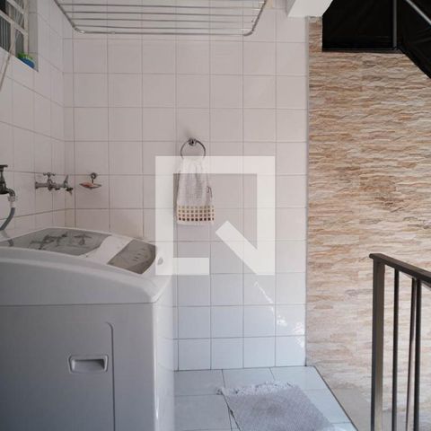 Casa à venda com 150m², 2 quartos e 2 vagasÁrea de Serviço