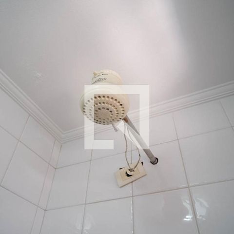 Casa à venda com 150m², 2 quartos e 2 vagasBanheiro 2