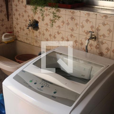 Casa à venda com 240m², 4 quartos e 2 vagasÁrea de Serviço