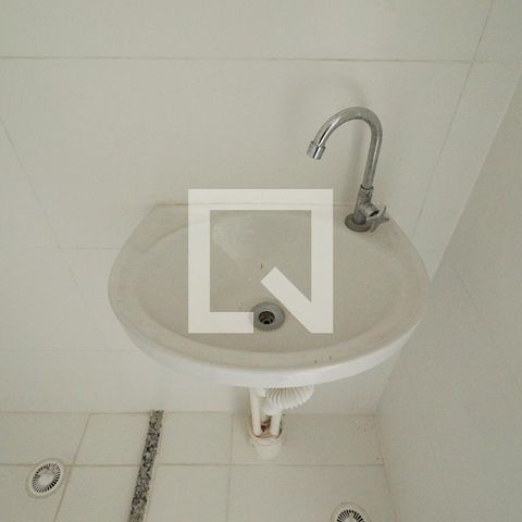 Apartamento à venda com 32m², 1 quarto e sem vaga Apartamento à venda com 32m², 1 quarto e sem vagaBanheiro da Suíte