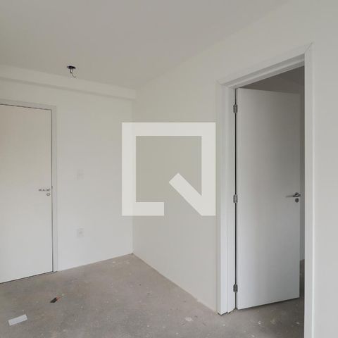 Apartamento à venda com 32m², 1 quarto e sem vaga Apartamento à venda com 32m², 1 quarto e sem vagaSala/Cozinha/Área de Serviço