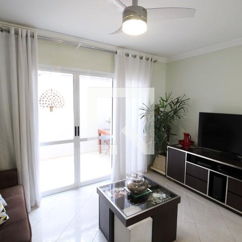 Casa de condomínio à venda com 155m², 3 quartos e 2 vagasSala