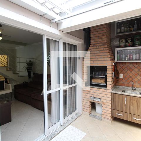 Casa de condomínio à venda com 155m², 3 quartos e 2 vagasSala - Varanda