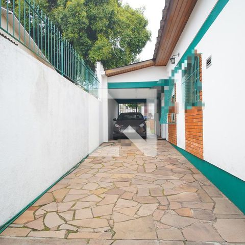 Casa à venda com 180m², 3 quartos e 2 vagasGaragem - Quatro Vagas