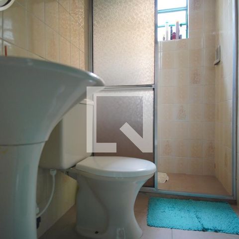 Casa à venda com 180m², 3 quartos e 2 vagasBanheiro de Serviço