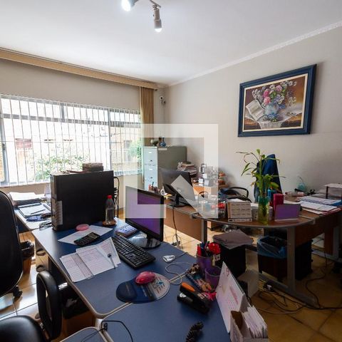 Casa à venda com 150m², 3 quartos e 2 vagassala