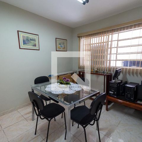 Casa à venda com 150m², 3 quartos e 2 vagasquarto 3