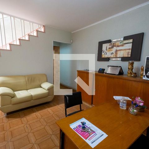 Casa à venda com 150m², 3 quartos e 2 vagassala