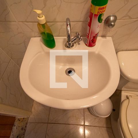 Casa à venda com 150m², 3 quartos e 2 vagasBanheiro 2
