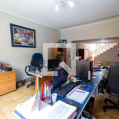Casa à venda com 150m², 3 quartos e 2 vagassala