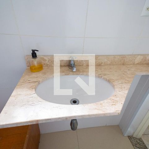 Casa à venda com 150m², 3 quartos e 2 vagasBanheiro