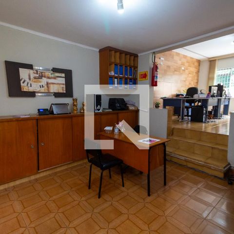 Casa à venda com 150m², 3 quartos e 2 vagassala