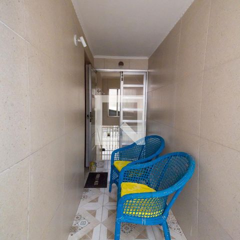 Casa à venda com 150m², 3 quartos e 2 vagasCorredor