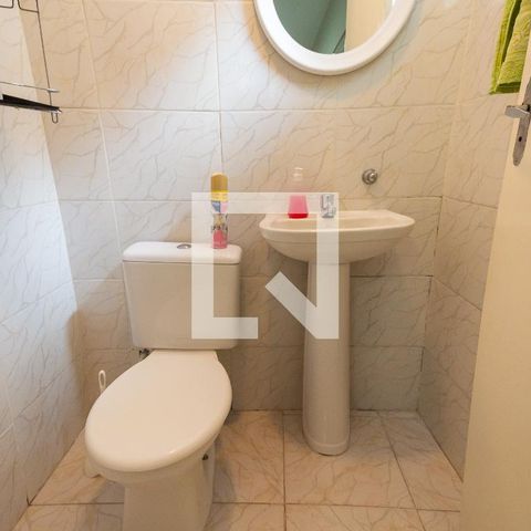 Casa à venda com 150m², 3 quartos e 2 vagasBanheiro 2