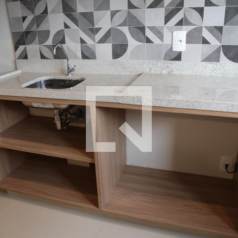 Apartamento à venda com 24m², 1 quarto e sem vagaÁrea comum