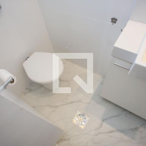 Apartamento à venda com 70m², 2 quartos e 1 vaga Apartamento à venda com 70m², 2 quartos e 1 vagaBanheiro da Suíte