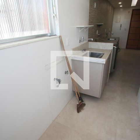 Apartamento à venda com 70m², 2 quartos e 1 vaga Apartamento à venda com 70m², 2 quartos e 1 vagaÁrea de Serviço