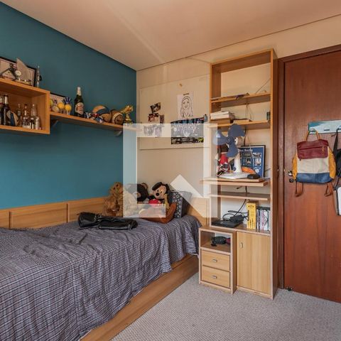 Casa de condomínio à venda com 220m², 4 quartos e 2 vagas Casa de condomínio à venda com 220m², 4 quartos e 2 vagasQuarto 2