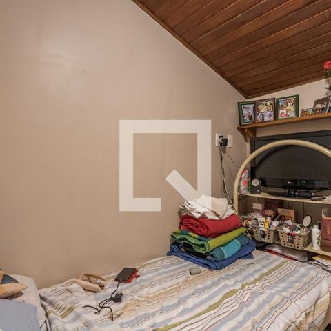 Casa de condomínio à venda com 220m², 4 quartos e 2 vagas Casa de condomínio à venda com 220m², 4 quartos e 2 vagasÁrea de Serviço
